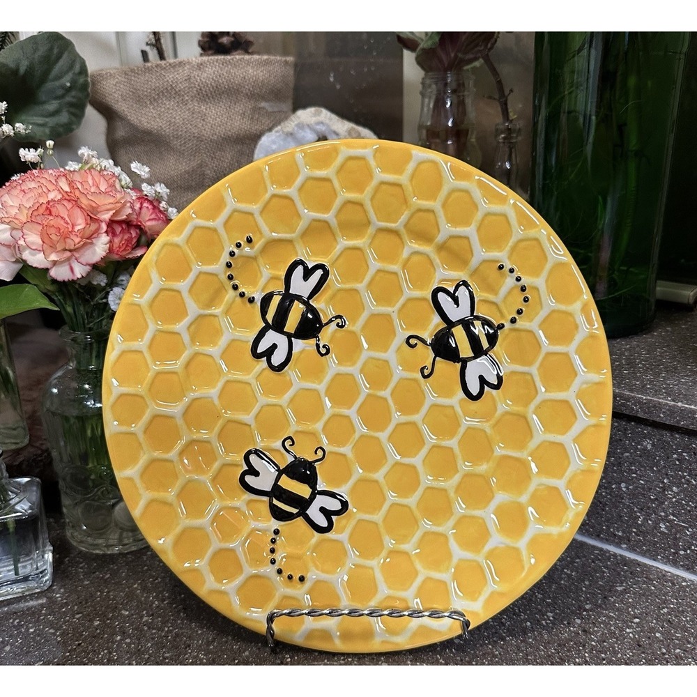 RAZ Imports Honey Bee Honeycomb Raised Ceramic 9" Serving Plate Platter Yellow